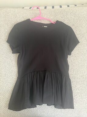 H&M Black Short-Sleeve Peplum Top